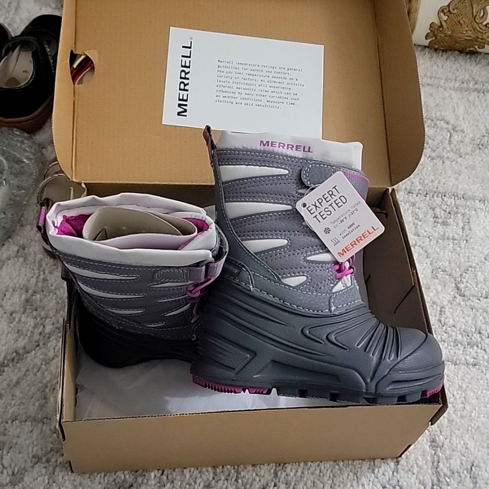 Merrell Snow boots 3.0 waterproof boots for toddler girls. Brand New with tags!